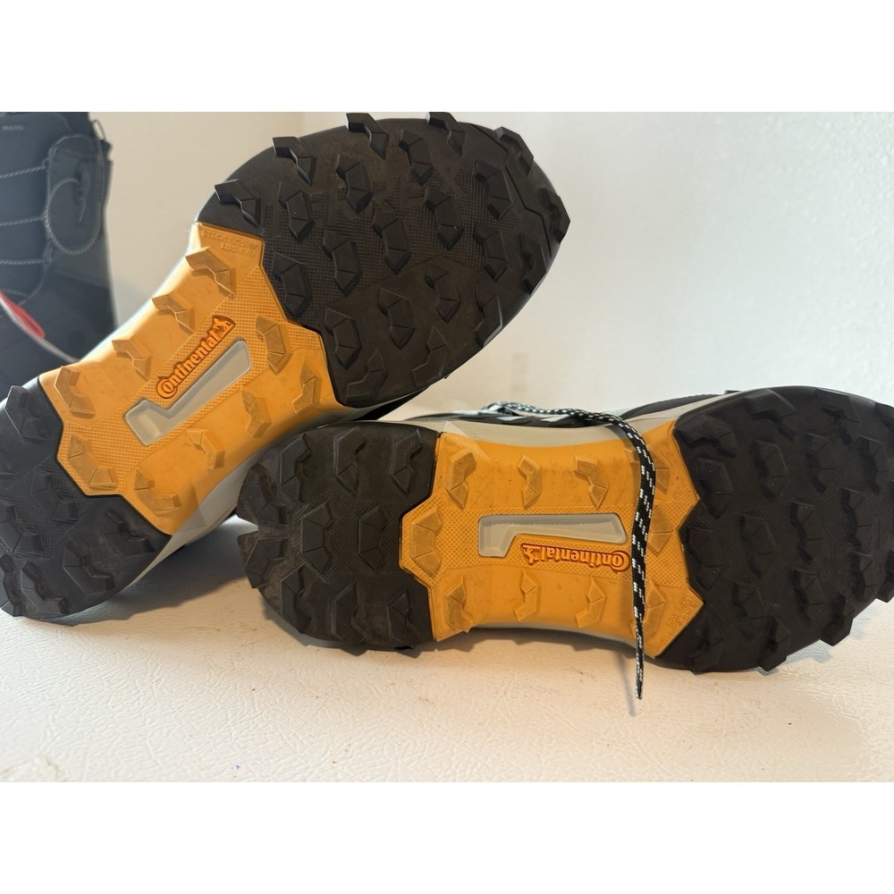 Adidas Terrex AX4 Mid GORE-TEX Hiking Shoes -‎ Women's 8.5 Great Condition - Picture 10 of 10